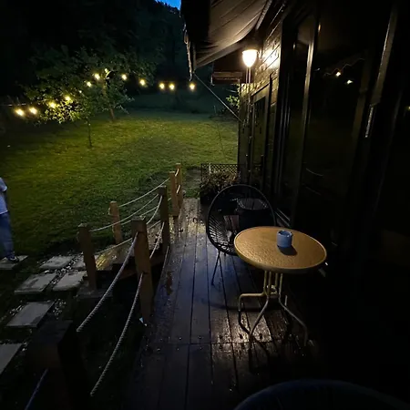 Chalet Casuta Nest Curtea de Argeş